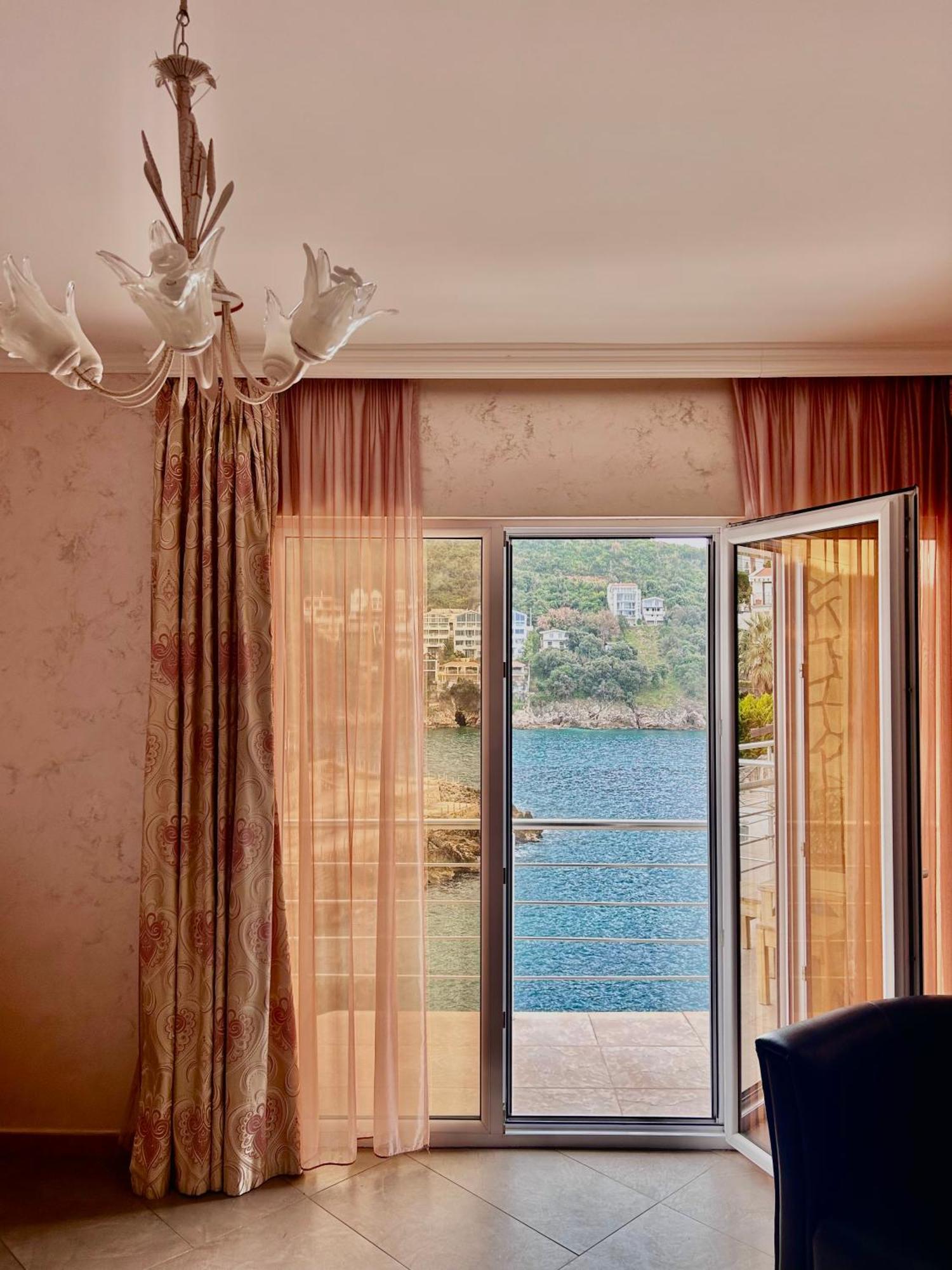 Hotel Victoria Бар Экстерьер фото